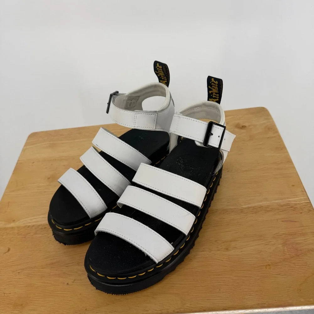 Doc Martens Blaire Sandals Womens 7 White Leather Platform Strappy Grunge Chunky